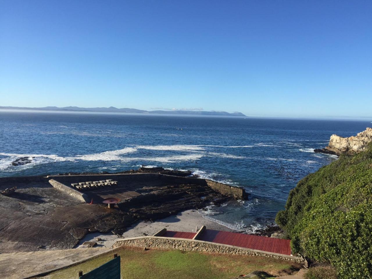 Protea & Pincushion Cottages Hermanus Exterior photo